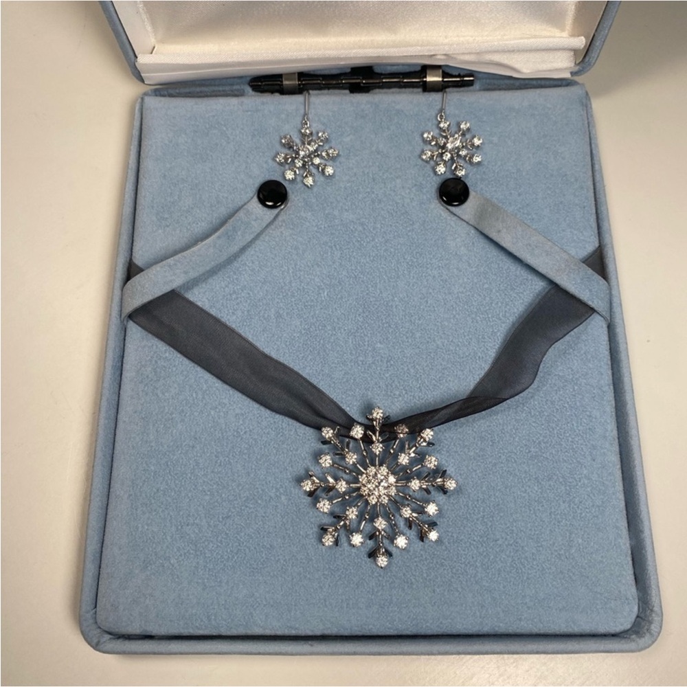 Crystal Snowflake Necklace and Earring Set - Black Ribbon .925